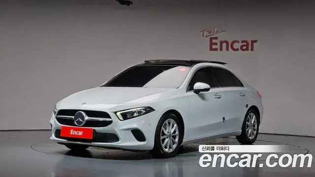 Mercedes-Benz A-Class 2020 — Фото 1/20