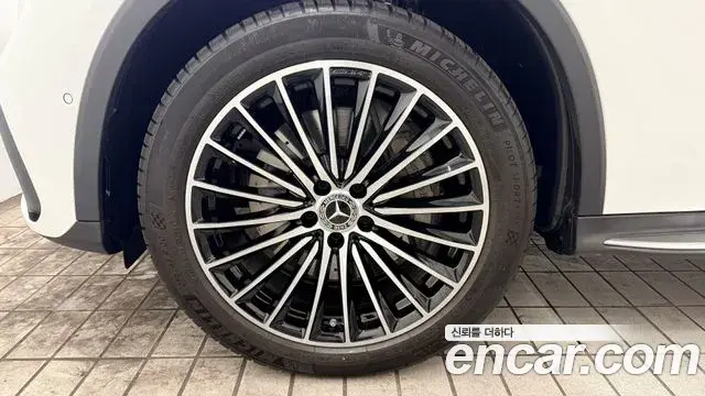 Mercedes-Benz GLC-Class 2025 — Фото 4/20