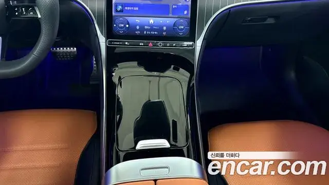 Mercedes-Benz GLC-Class 2025 — Фото 8/20