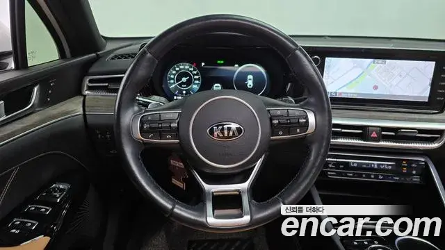Kia K5 2021 — Şəkil 8/20