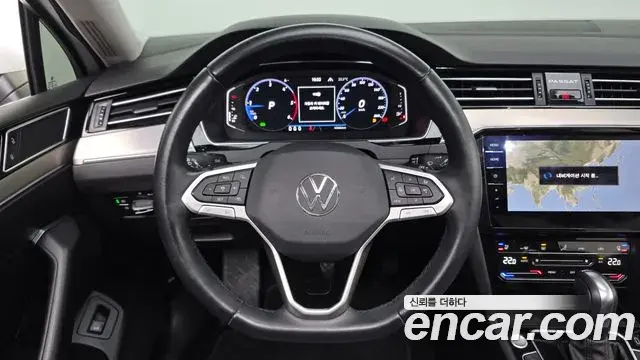 Volkswagen Passat GT 2022 — Фото 14/20
