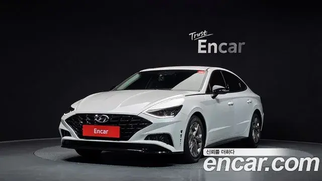 Hyundai Sonata 2021 — Фото 1/20