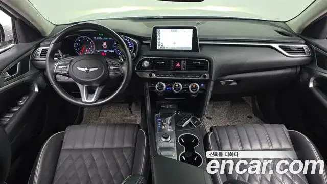 Genesis G70 2018 — ფოტო 28/31