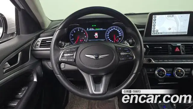 Genesis G70 2018 — ფოტო 7/31