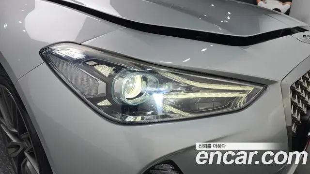 Genesis G70 2018 — ფოტო 10/31