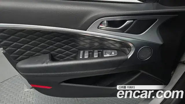 Genesis G70 2018 — ფოტო 17/31