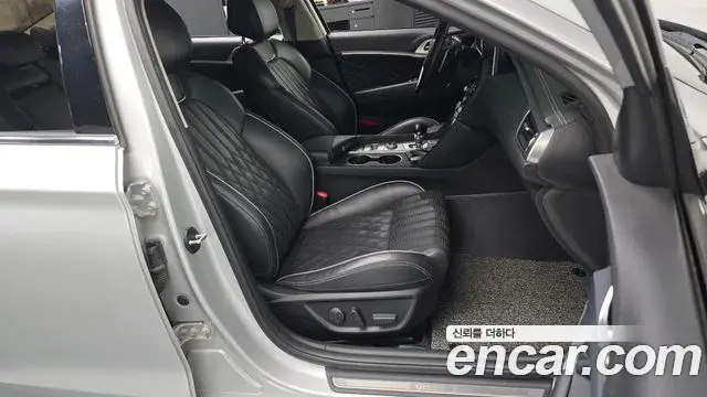Genesis G70 2018 — ფოტო 15/31