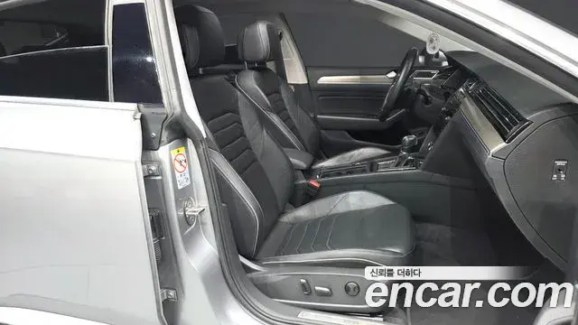 Volkswagen Arteon 2019 — Photo 5/20