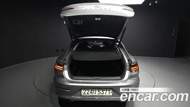 Volkswagen Arteon 2019 — Photo 13/20