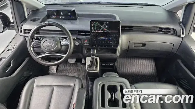 Hyundai Staria 2021 — Фото 7/20