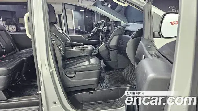 Hyundai Staria 2021 — Фото 11/20