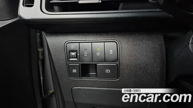 Hyundai Staria 2021 — Фото 18/20