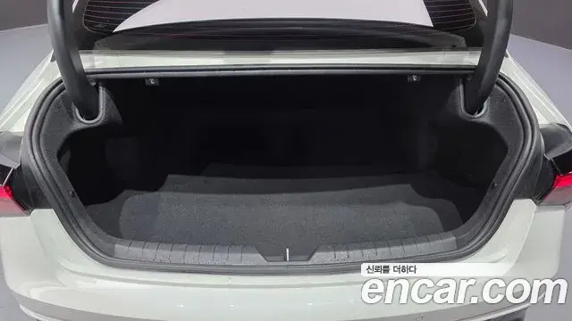 Kia K5 2024 — Şəkil 27/30