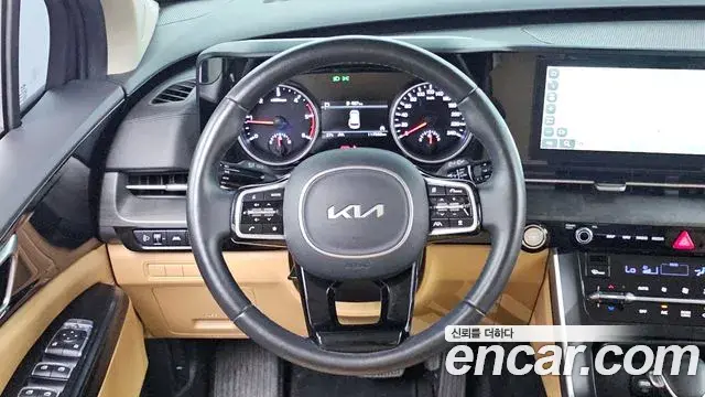 Kia Carnival 2022 — ფოტო 12/20