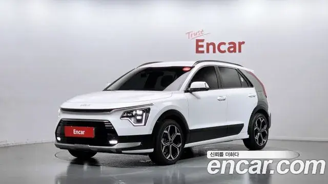 Kia Niro 2022 — Фото 9/20