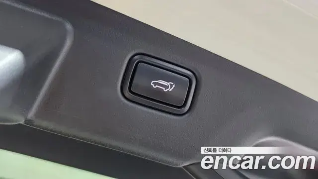 Kia Niro 2022 — Фото 16/20