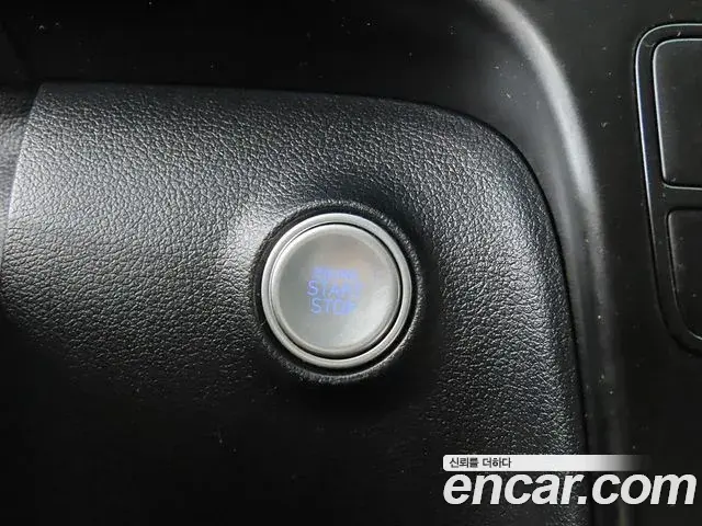 Hyundai Staria 2022 — Photo 3/20