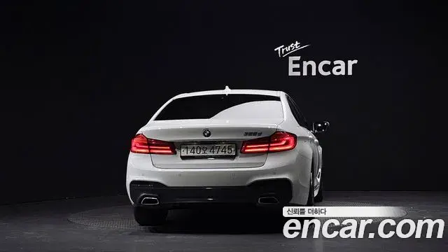 BMW 5 Series 2019 — Фото 4/20