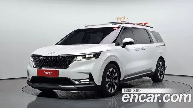 Kia Carnival 2023 — Фото 1/20