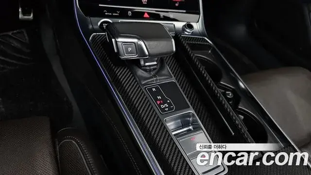 Audi A7 2021 — Фото 8/20