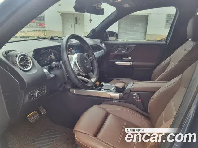Mercedes-Benz GLB-Class 2023 — Фото 7/20