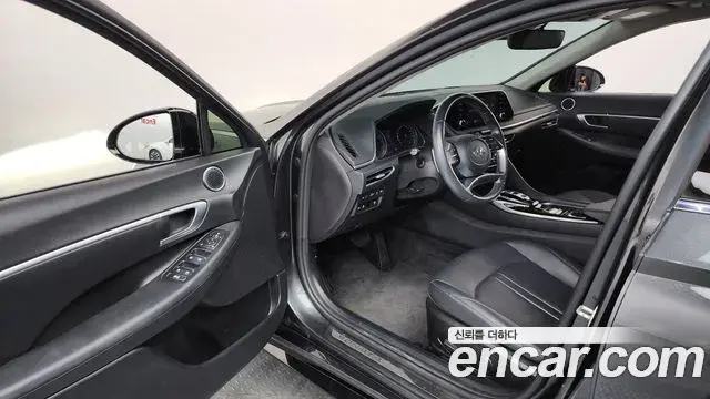 Hyundai Sonata 2020 — Фото 10/20