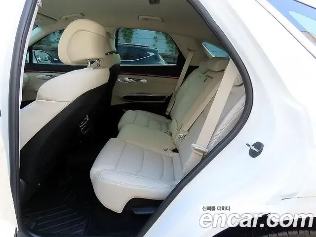 Genesis GV70 2026 — Şəkil 10/20
