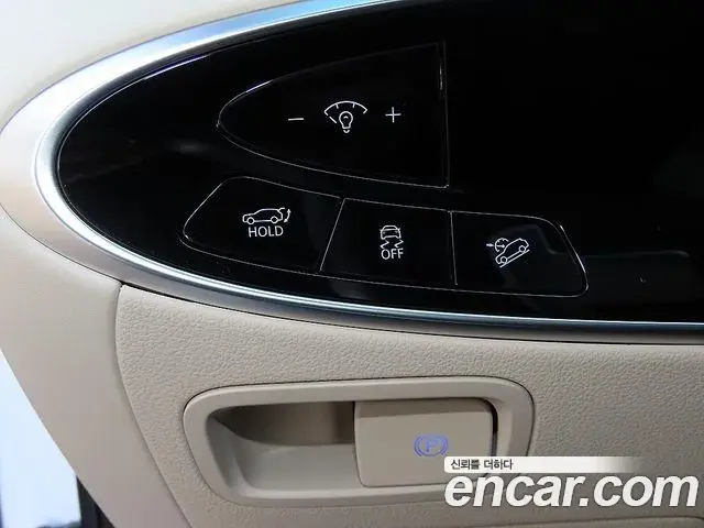 Genesis GV70 2026 — Şəkil 19/20