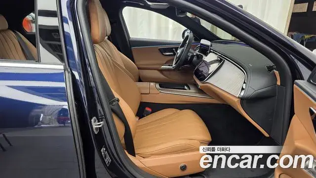 Mercedes-Benz E-Class 2024 — Фото 11/20