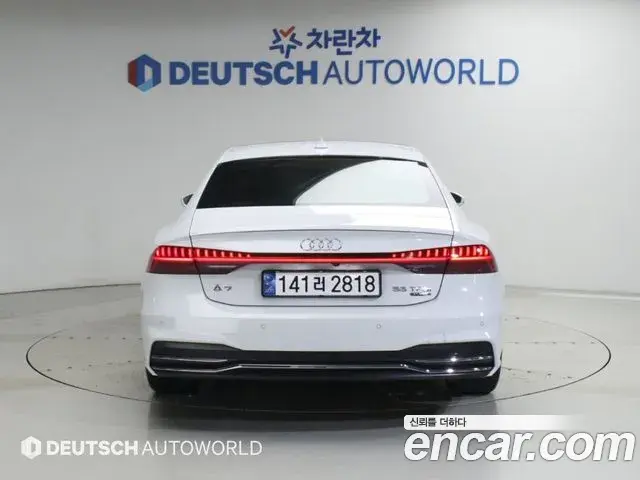 Audi A7 2020 — Фото 3/20