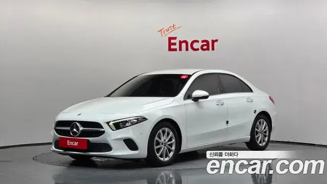 Mercedes-Benz A-Class 2020 — Фото 1/20