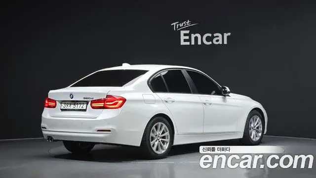 BMW 3 Series 2018 — Фото 1/20