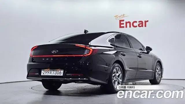 Hyundai Sonata 2021 — Фото 2/20