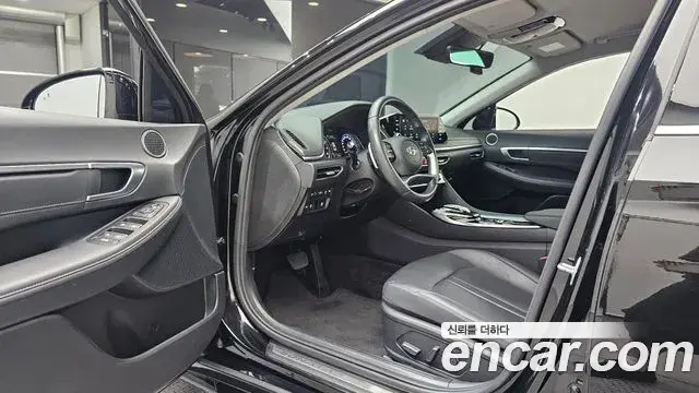 Hyundai Sonata 2021 — Фото 10/20