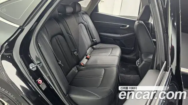 Hyundai Sonata 2021 — Фото 11/20