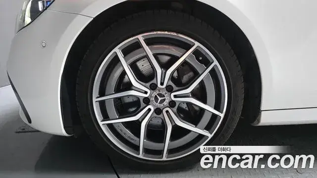 Mercedes-Benz E-Class 2022 — Фото 5/20