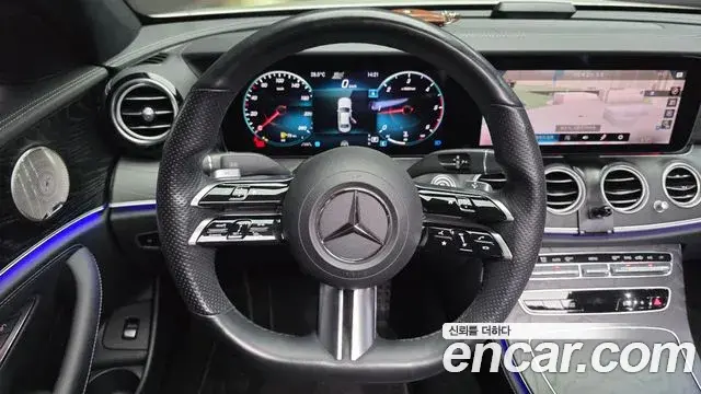 Mercedes-Benz E-Class 2022 — Фото 14/20
