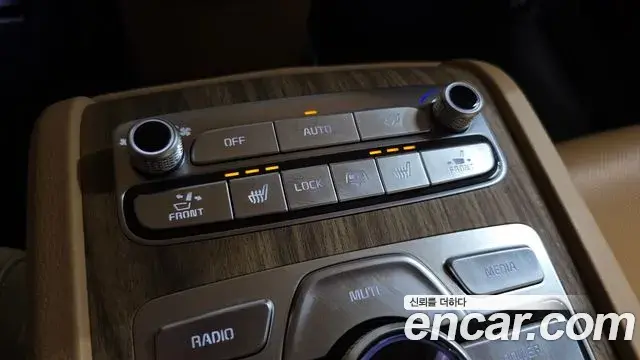 Kia The K9 2022 — Photo 7/32