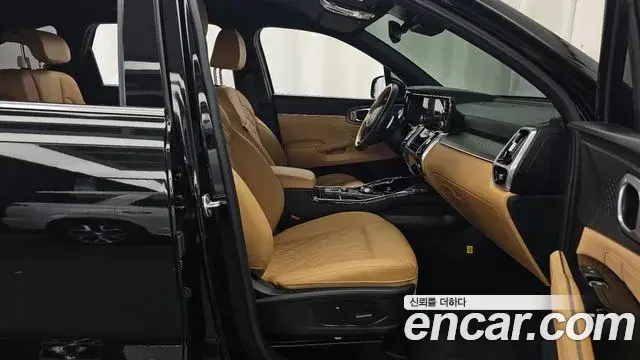 Kia Sorento 2022 — Фото 11/20