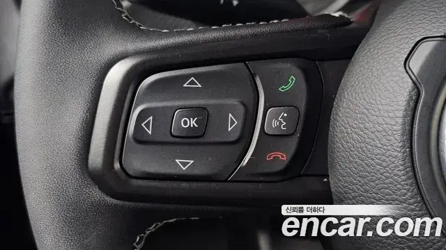Jeep Wrangler 2025 — Фото 14/20