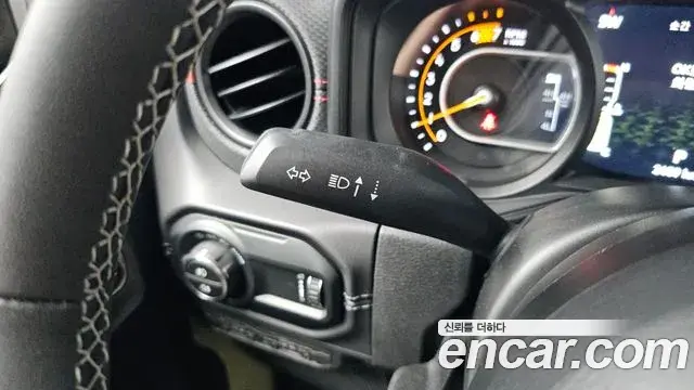 Jeep Wrangler 2025 — Фото 17/20