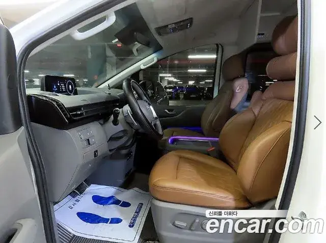 Hyundai Staria 2024 — Фото 6/20