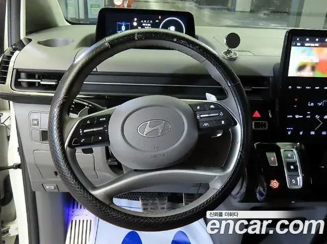 Hyundai Staria 2024 — Фото 8/20