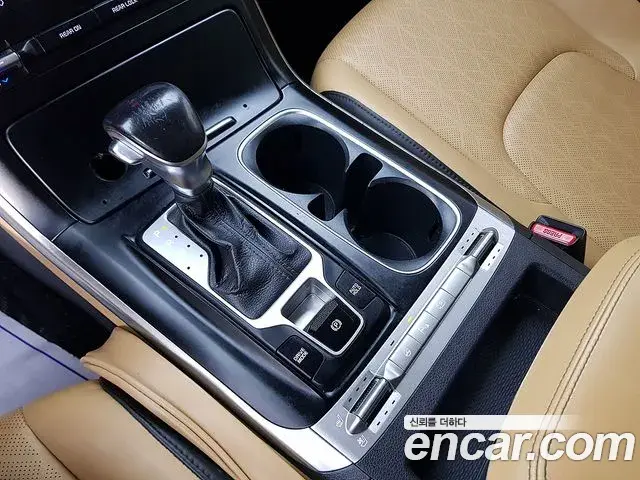 Kia Carnival 2021 — Фото 14/20