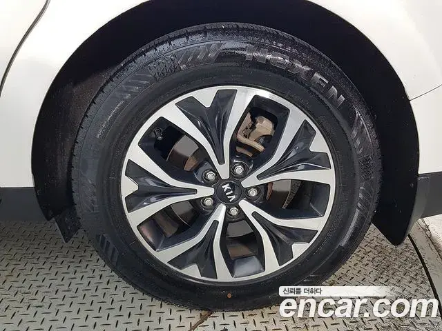 Kia Carnival 2021 — Фото 20/20