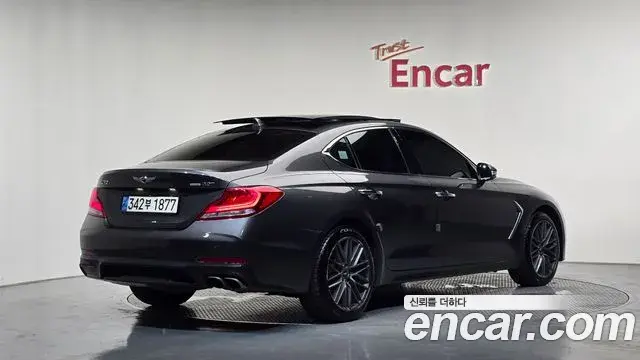 Genesis G70 2018 — Photo 7/20