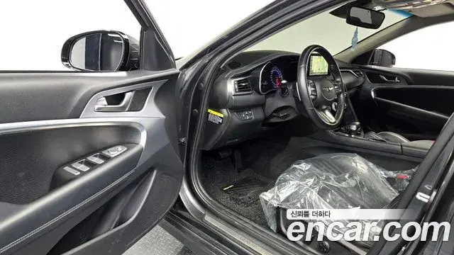 Genesis G70 2018 — Photo 13/20