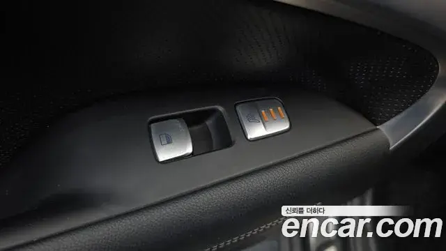 Genesis G70 2018 — Photo 15/20