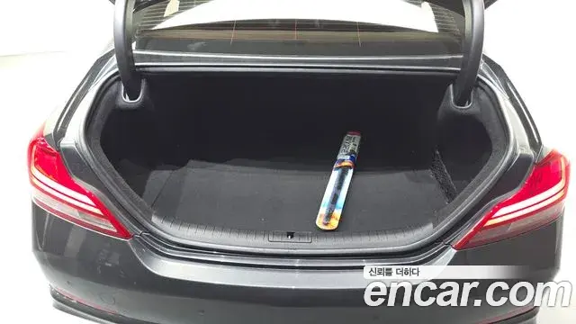 Genesis G70 2018 — Photo 12/20