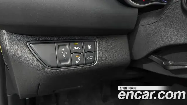 Genesis G70 2018 — Photo 11/20